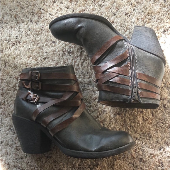 Sofft Shoes - EuroSoft Grey + Brown Strappy Ankle Boots
